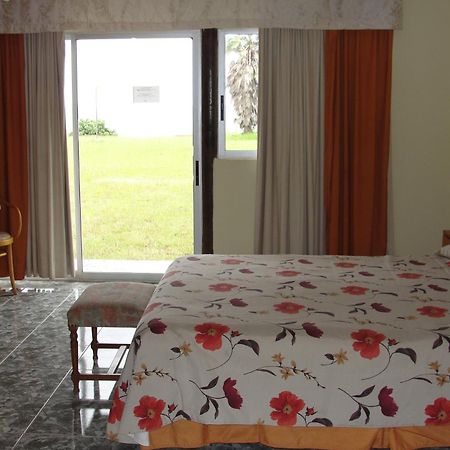 Iorana Isla De Pascua Hotel Hanga Roa Zimmer foto